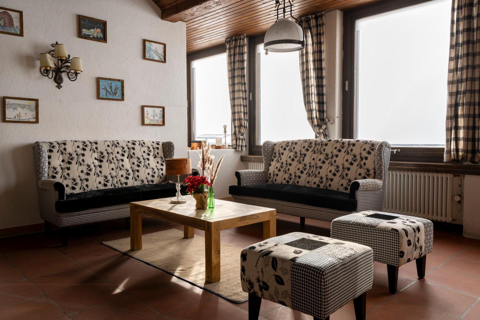 Berghotel Pischa Mountain Lodge 다보스 외부 사진